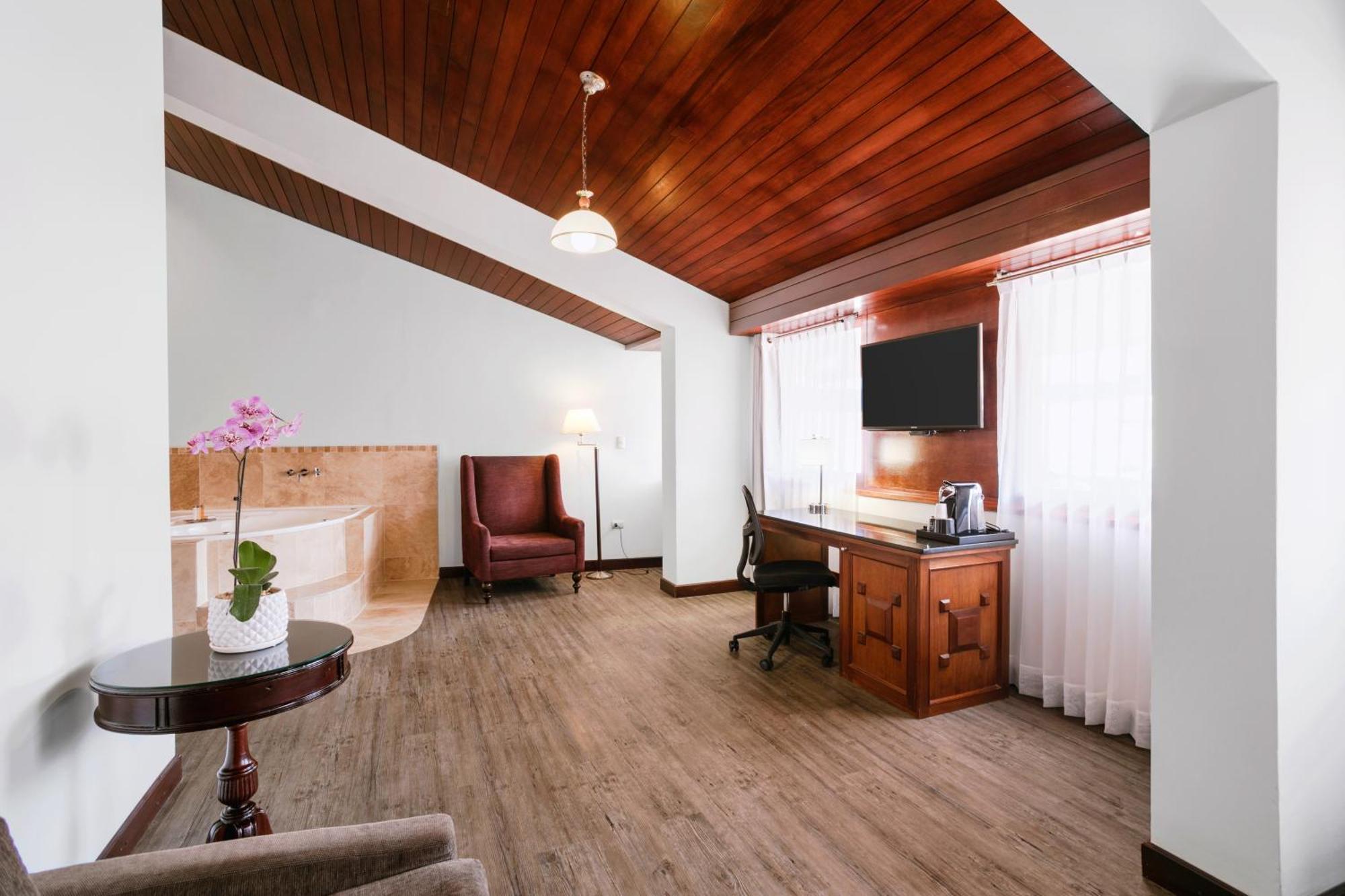 Wyndham Costa Del Sol Cusco Hotel Ngoại thất bức ảnh